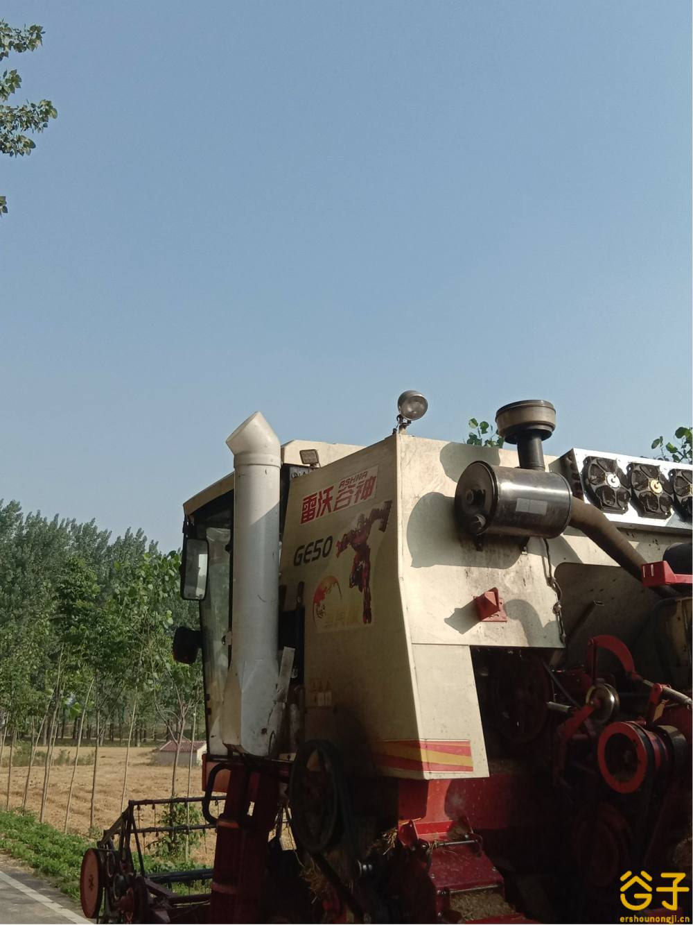 雷沃收割机场在什么地方(雷沃收割机厂家销售电话是多少)